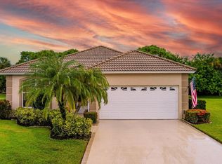 860 NW Sorrento Lane, Port Saint Lucie, FL 34986