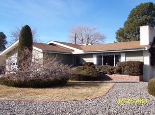 1105 Espanola St NE, Albuquerque, NM 87110
