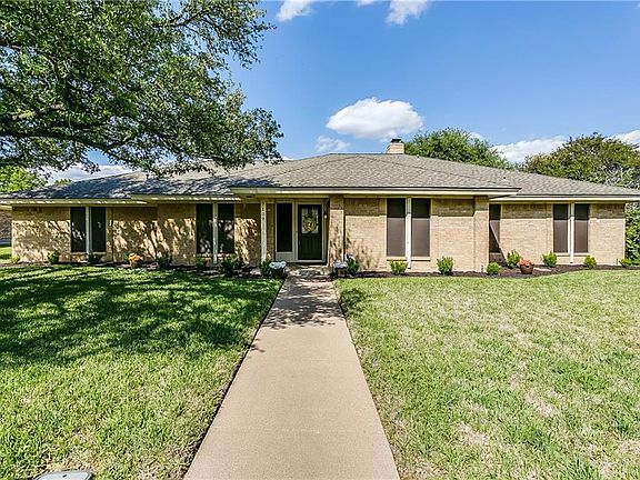 2nd image of 7109 Francisco Dr