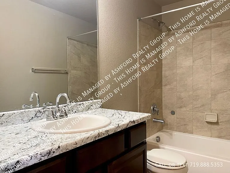6142 Meadowbank Ln — Photo 13