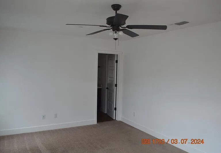 1663 Thistle Ln — Photo 21