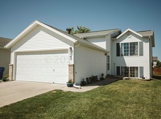 765 50th St S, Fargo, ND 58103