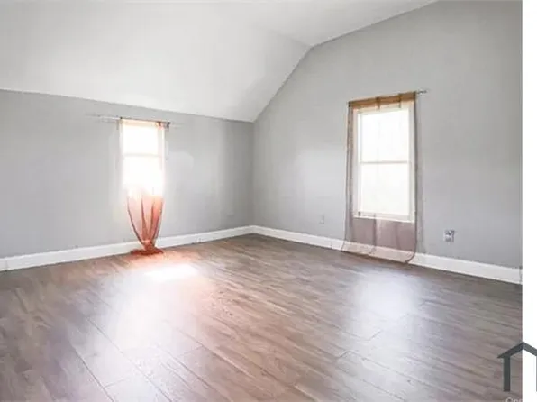 551 Beach 43rd St, Far Rockaway, NY