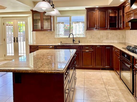 3rd image of 1312 Milton Pl