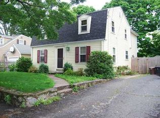 61 Harlem St, Rumford, RI 02916