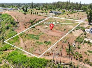 6888 Dean Pl, Paradise, CA 95969