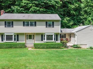7 Long Ridge Rd, Danbury, CT 06810