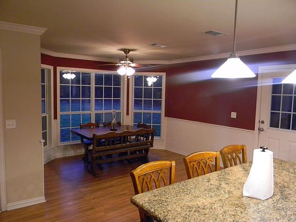 3rd image of 6985 Redbud Ct