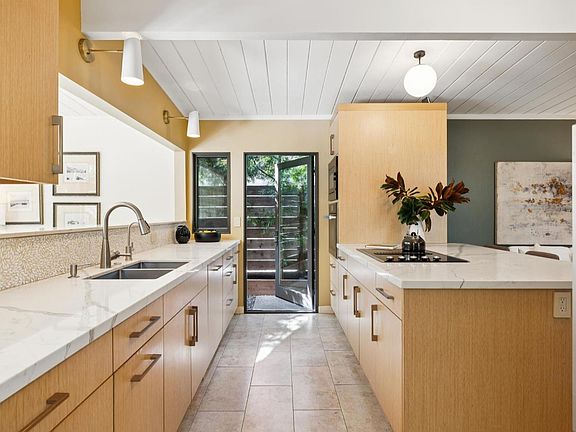 5th image of 861 Del Ganado Road