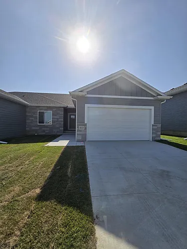 8606 Highview Cir Photo 1