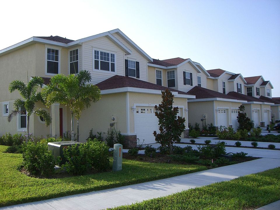 2nd image of 2272 Mulberry Ln