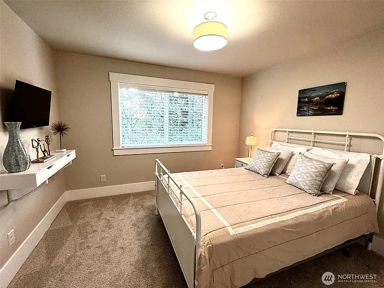 1939 213th Ct SE — Photo 28