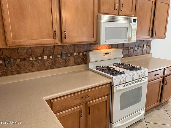 3rd image of 13837 W Ventura St
