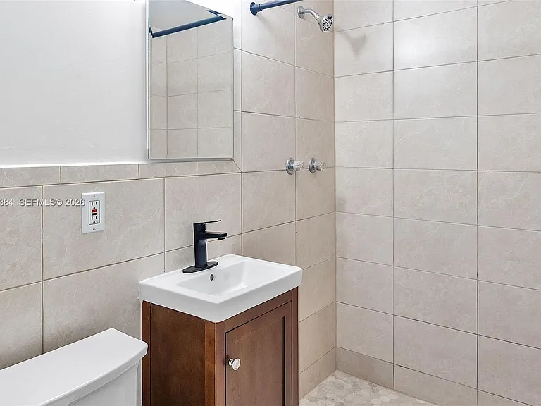 4037 SW 65th Ave #11 — Photo 12