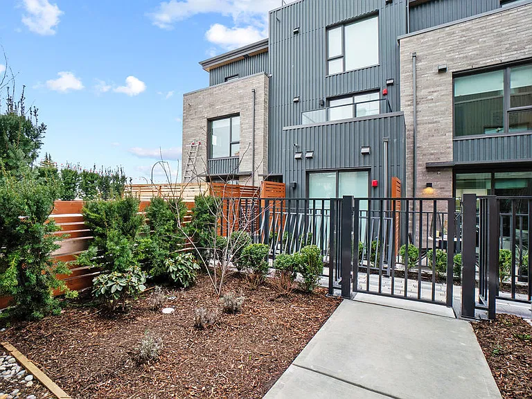 755 W 49th Ave — Photo 22