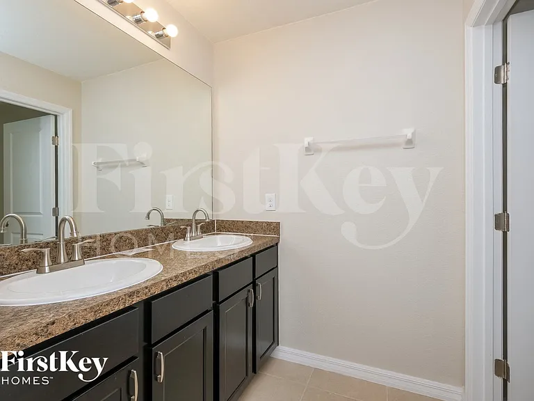 36051 Carriage Pine Ct — Photo 11