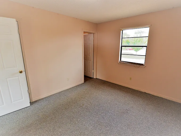 545 Valley St #7 — Photo 5