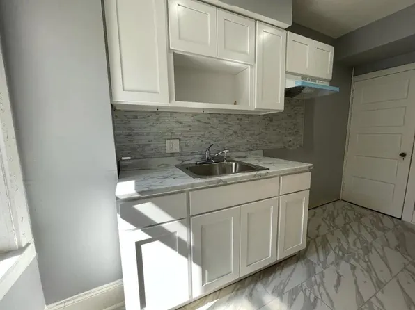 2646 S Robinson St Unit 1, Philadelphia, PA 19142