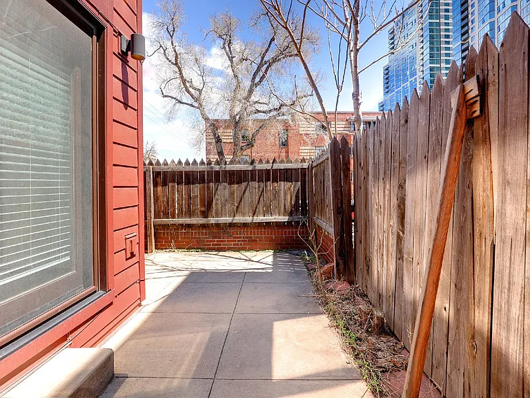 932 E Ellsworth Ave #A — Photo 35
