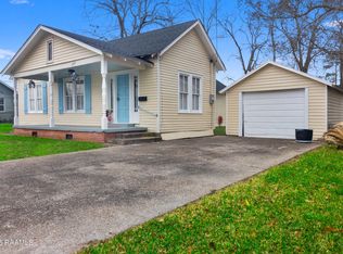 203 5th St, Abbeville, LA 70510
