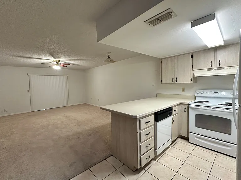 69 Village Dr — Photo 6