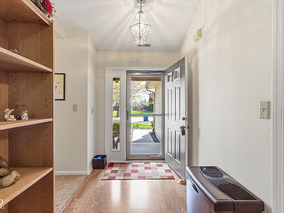 4th image of 5063 Pine Hill Dr