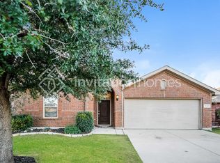 14329 Artisan Dr, Fort Worth, TX 76112