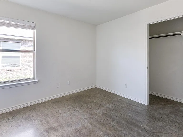 6011 Amelia Earhart Blvd #B — Photo 9
