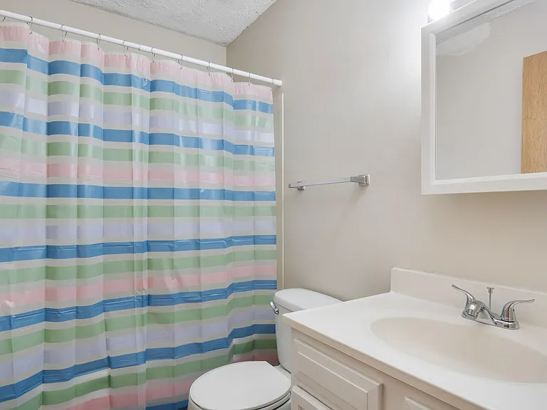 347 N Charles St — Photo 7
