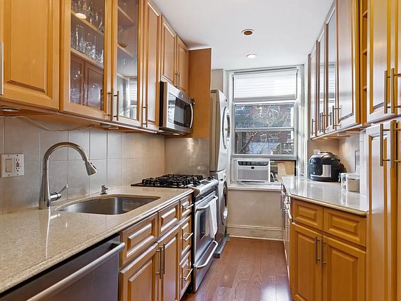 2nd image of 336 Central Park W APT 6D