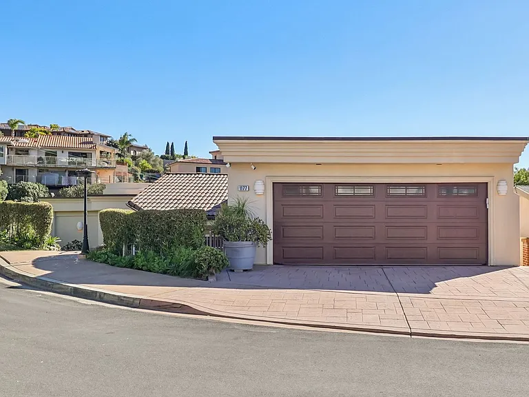 1177 Avenida Amantea — Photo 5