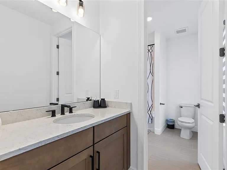 9445 Santorini Dr — Photo 38