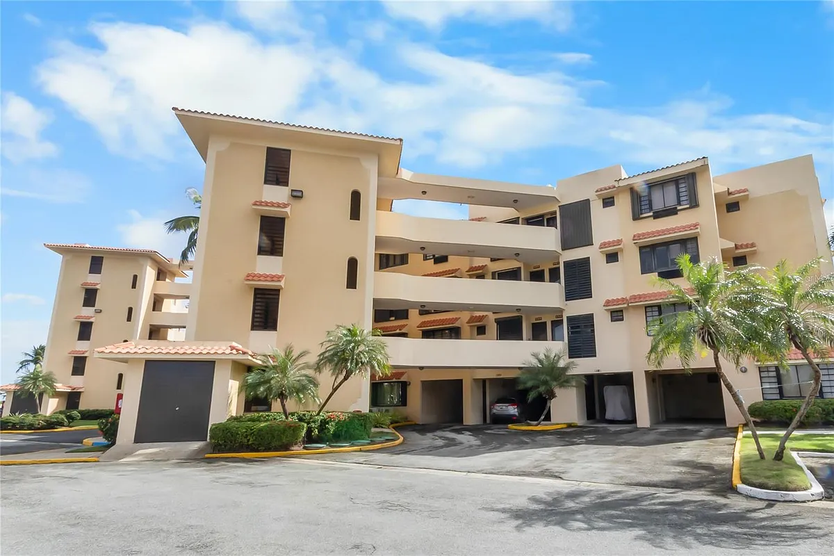 Building Photo - 190 Candelero Dr #203