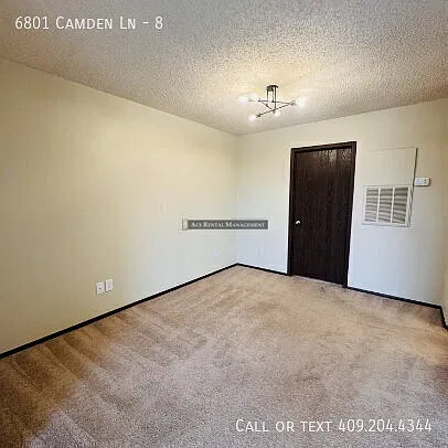 Discover comfortable living in this 1-bedroom, 1-bathroom condo at 6801 Camden Lane #8, Groves, TX. — Photo 3