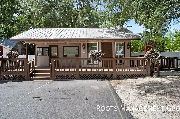 300 Brantley Dr #32 — Photo 21
