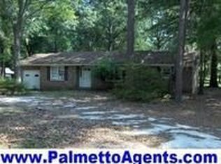 411 Riverside Dr, Eutawville, SC 29048