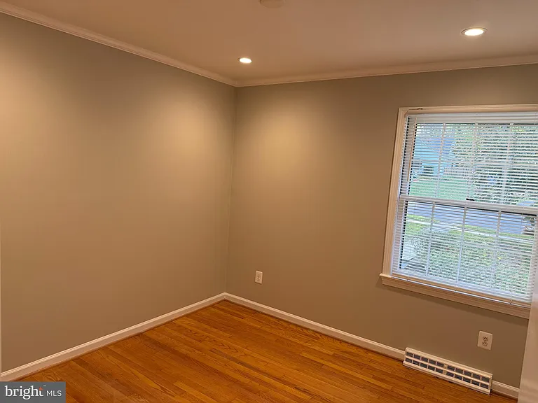4005 King Arthur Rd — Photo 10
