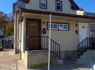 82 Lee St #1, West Haven, CT 06516