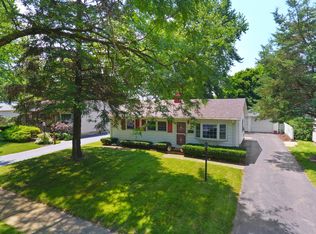 805 Brentwood Dr, Joliet, IL 60435