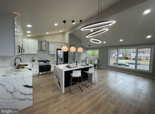 5507 Kings Park Dr, Springfield, VA 22151