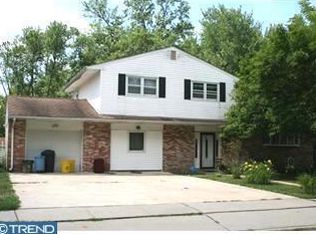 51 Theresa St, Ewing, NJ 08618