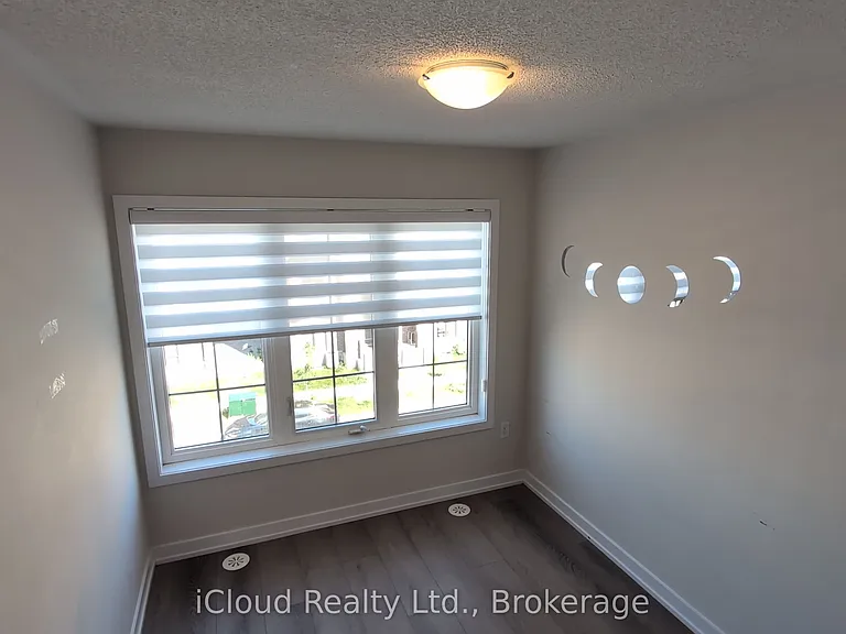 1346 Kobzar Dr — Photo 14