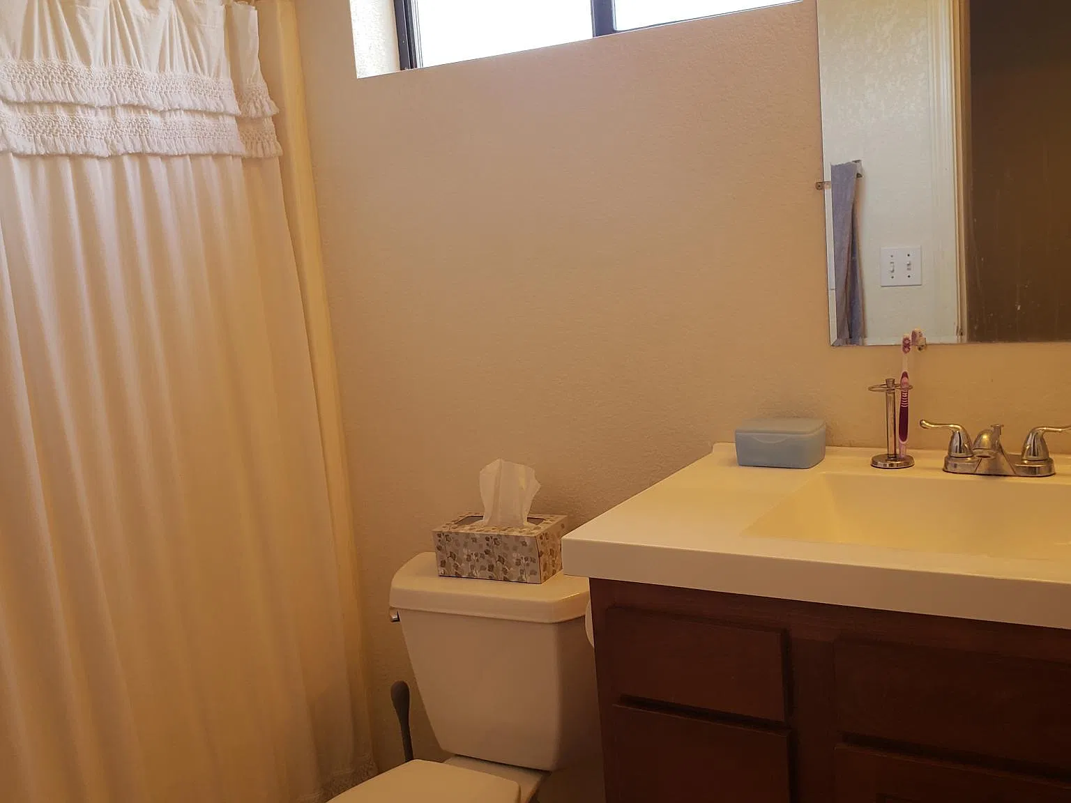 7 bed, 2102 sqft, $5,005 — Photo 4