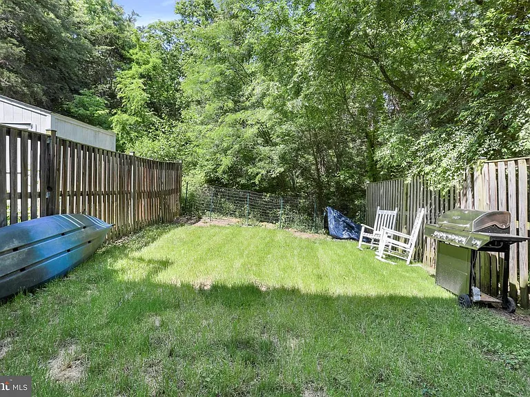 1307 Pendleton Ln — Photo 29