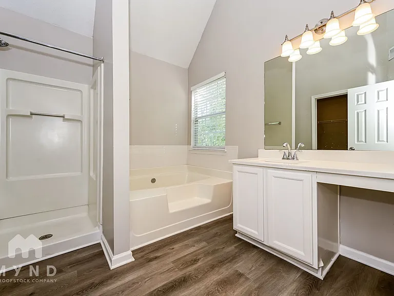 2238 Waters Run — Photo 13