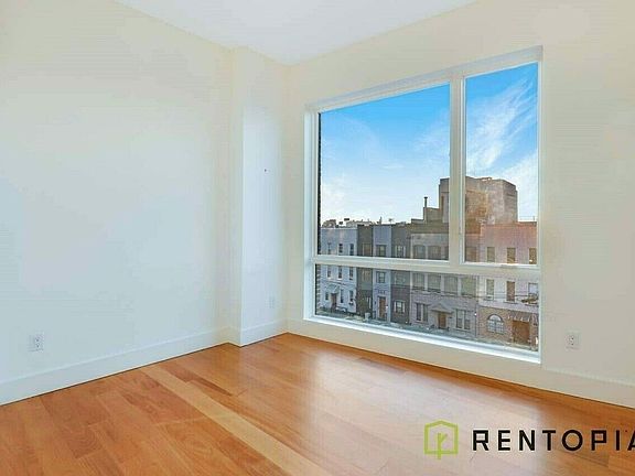 2nd image of 216 Freeman St #5B