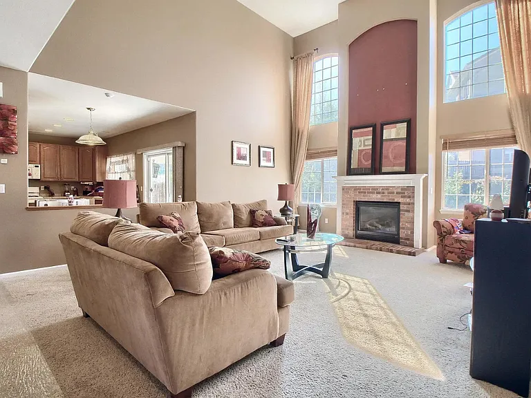 20428 E Saratoga Pl — Photo 6