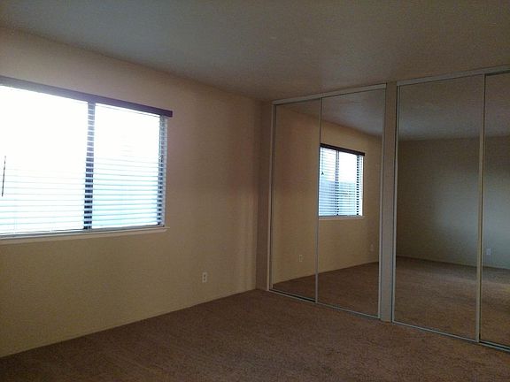 5th image of 7632 Agustawood Pl