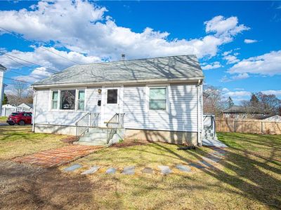 84 Worcester Ave, Riverside, RI, 02915