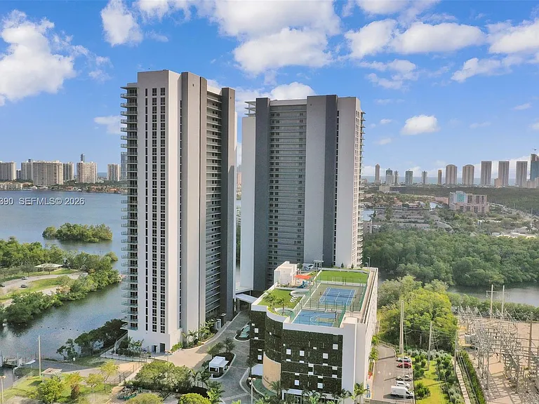 16385 Biscayne Blvd #3120 — Photo 58